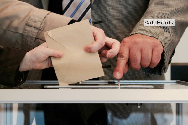 Arizona Voter File Theft: 600K Stolen, No Charges