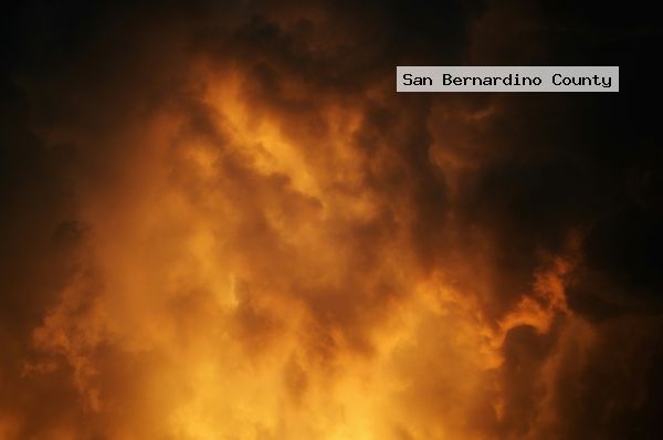 Green Fire Prompts Evacuation Warnings in San Bernardino County