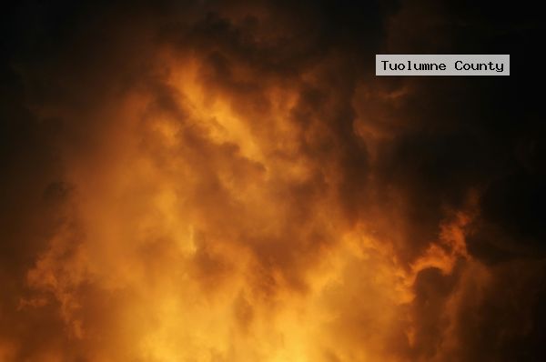 Field Fire in Snelling Grows to 290 Acres, Planes Seen Over Jamestown